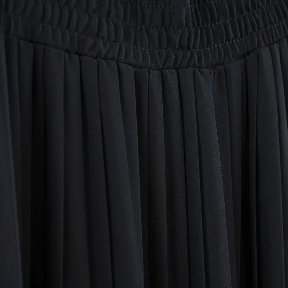 Leslie fay Sportswear black pleated maxi/midi skirt size 14